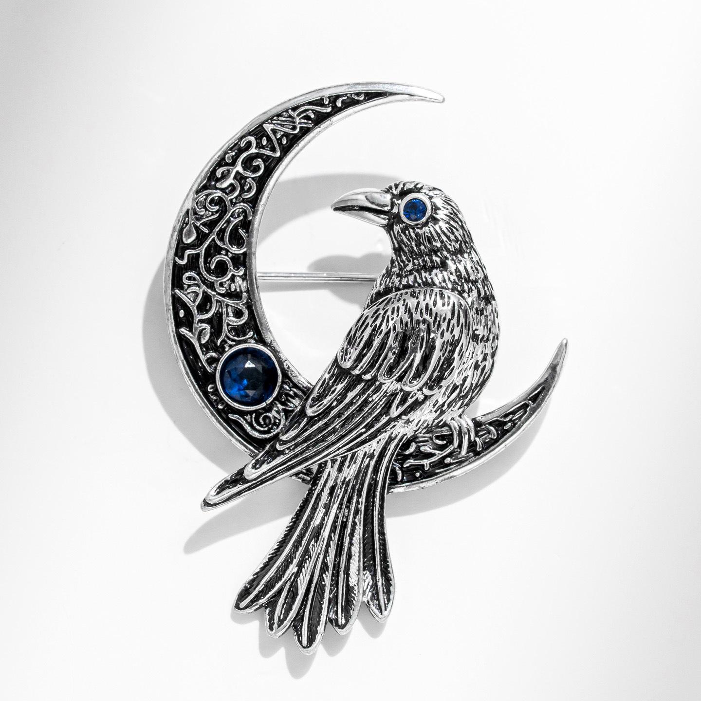 Bo Xin Yun Dark Moon Crow Lapel Pin: Exquisite Retro Design for Unique Fashion