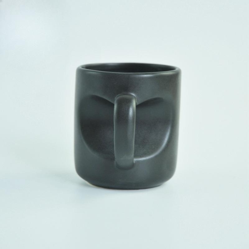 Heart Handle Color-changing Cup Heat Transfer Ceramic Magic Cup Color-changing Mug Hot Water Color-changing Cup Black and White Coffee Cup