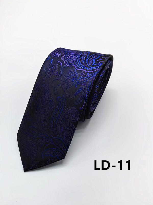 Handmade Paisley Tie for Trendy Gentlemen