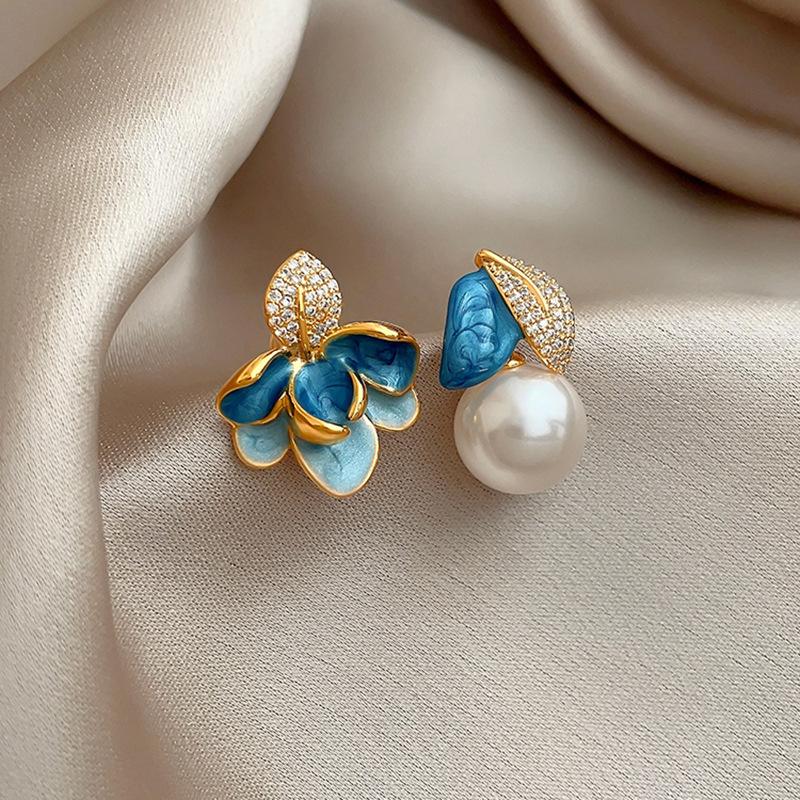 Zircon pearl oil drop flower leaf stud earrings fashion asymmetrical design earrings niche light luxury earrings