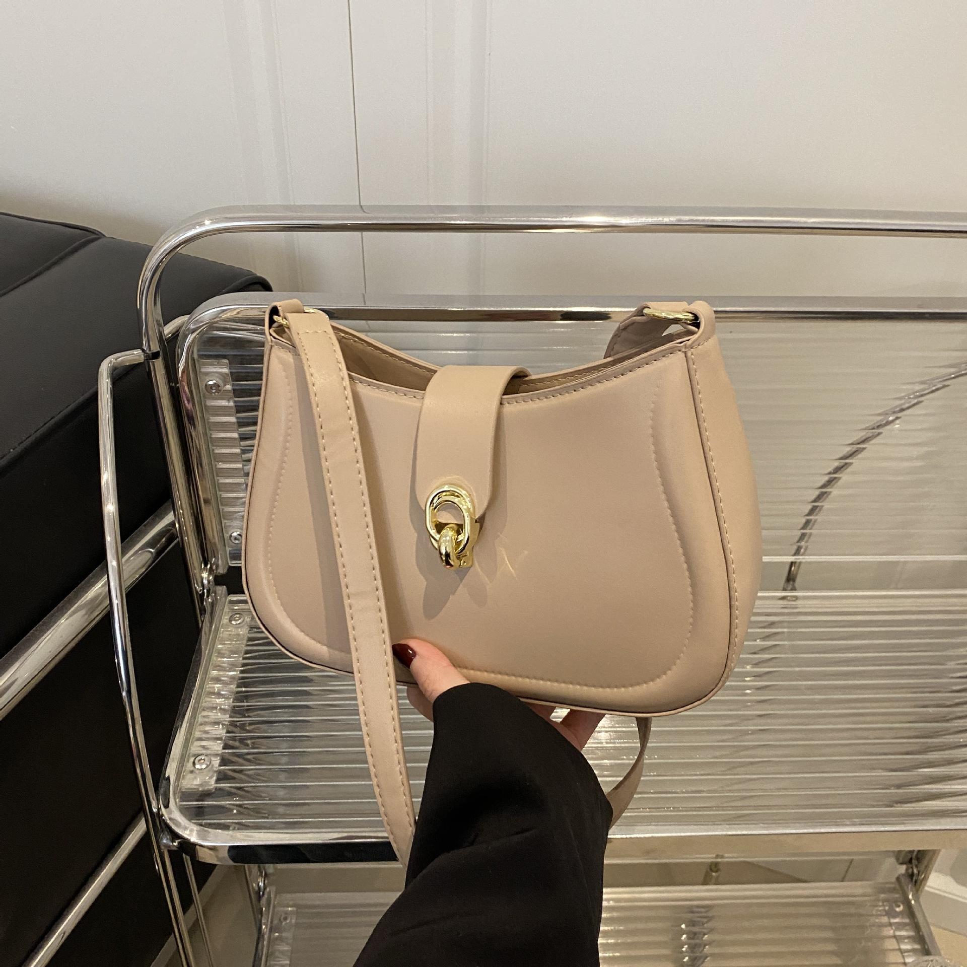 

Niche design bag women s 2025 new fashion versatile shoulder handheld underarm bag small square bag