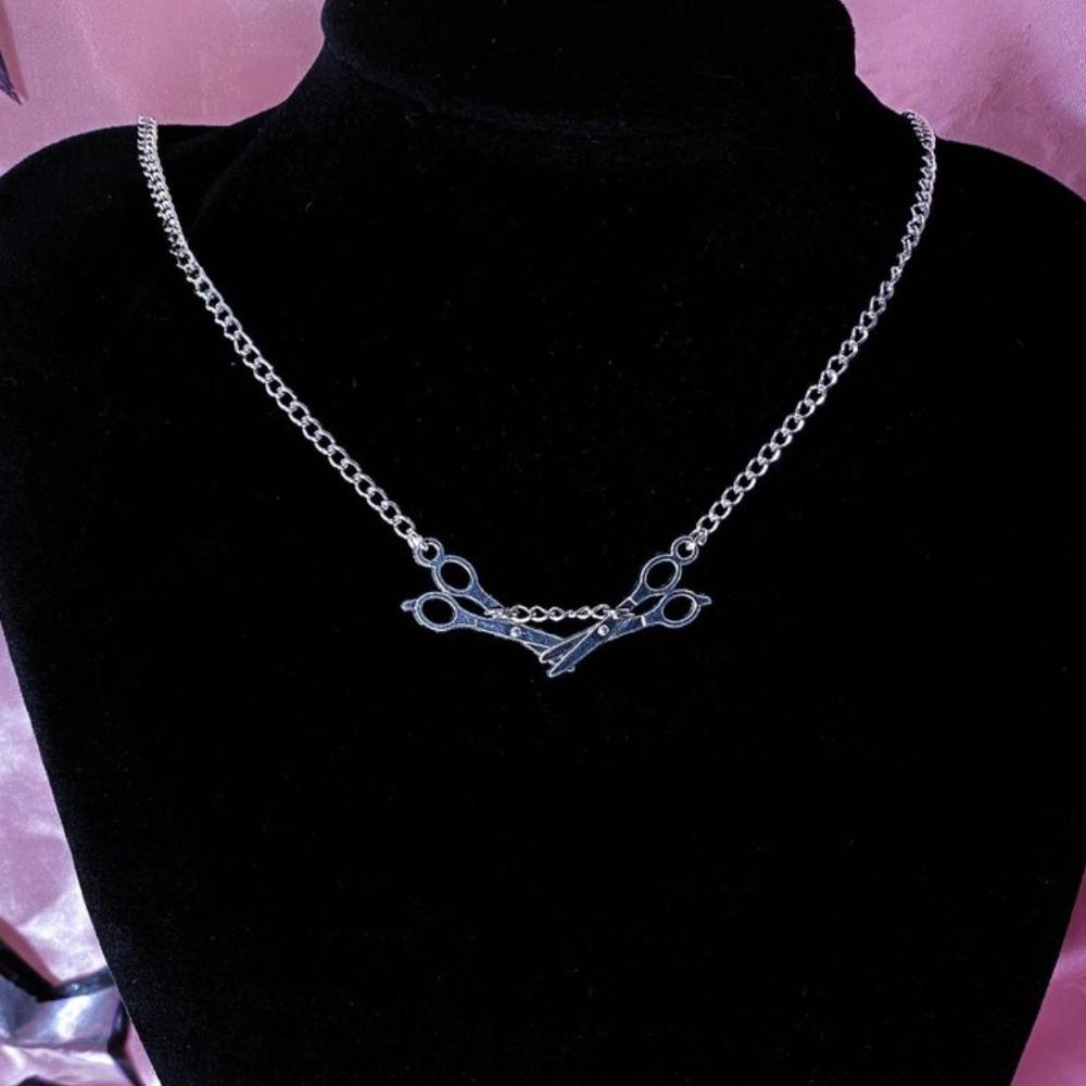 

Fashion Personality Two Small Silver Color Scissors Pendant Necklace for Women Halloween Gothic Punk Choker Chain Jewelry Gifts
