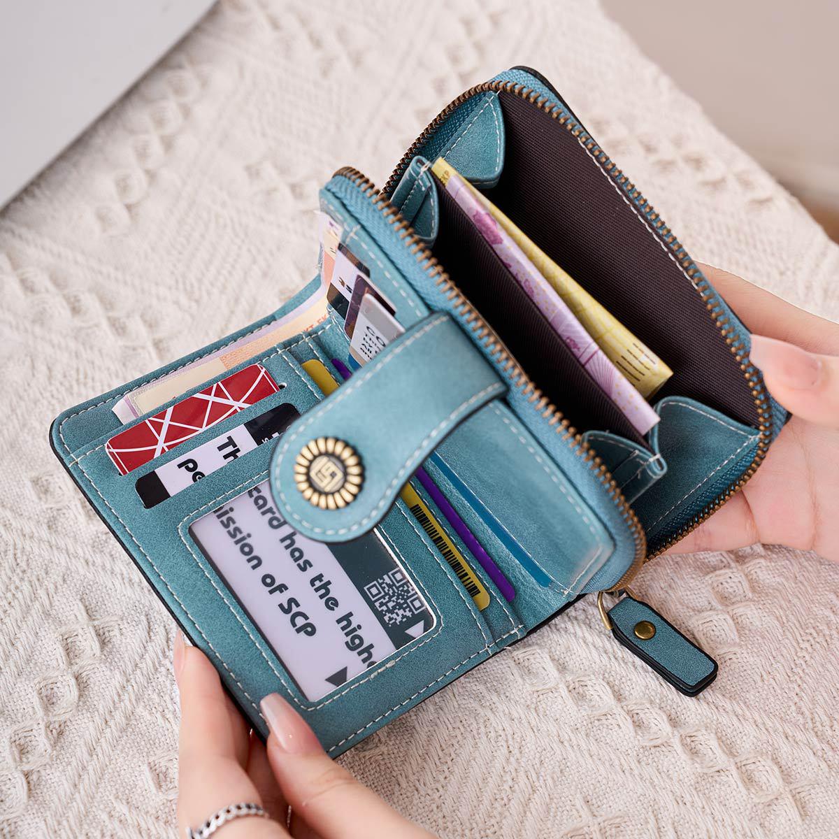 

2025 Fashion Women s Cutout Short Wallet with Large Capacity Zipper Coin Purse and Retro Card Holder светло-синий