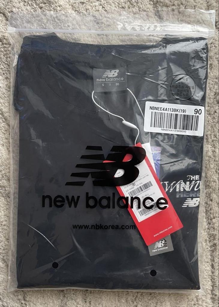 [USED] Final Price IU Live T-shirt (S Size) New Balance Korea Exclusive