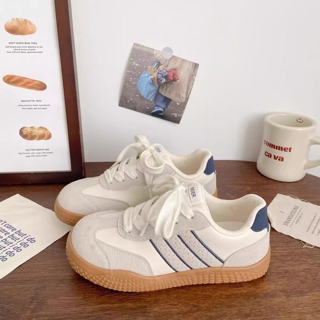 2025 Autumn New Retro Moral Training Shoes Women's Versatile Little White Shoes Campus Style Light Breathable Casual Sports Shoes Women