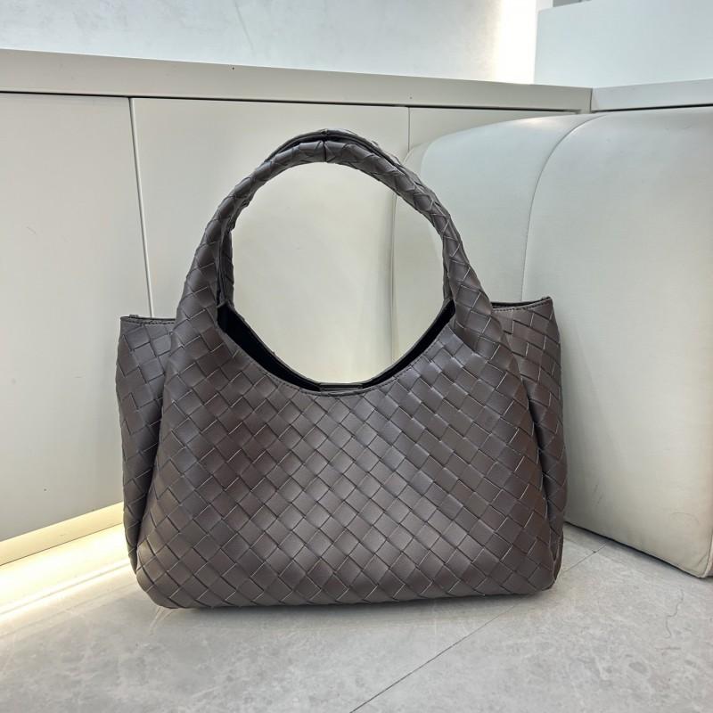 Genuine Leather Woven Shoulder Bag Women Large Capacity Minimalist Tote Bucket With Magnetic