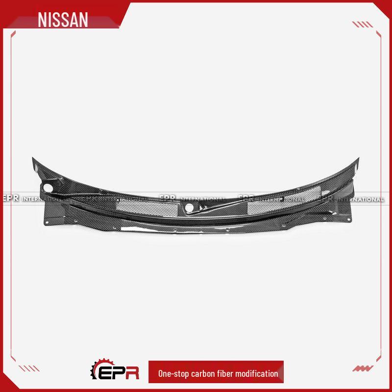 Накладка на жабо стеклоочистителя Nissan Silvia S15 из сухого углеволокна