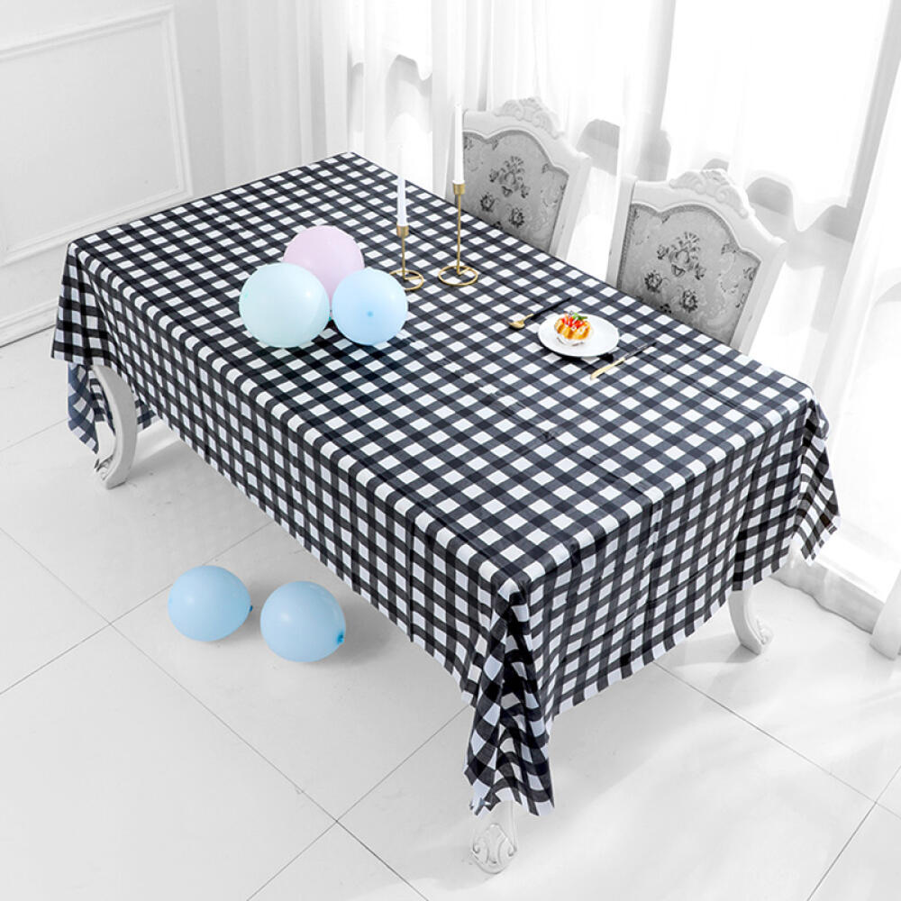 Plaid Disposable Party Tablecloth, Thickened Waterproof Oil Proof Design, For Birthday Picnic Holiday Party Gathering Use 137x274cm чёрный