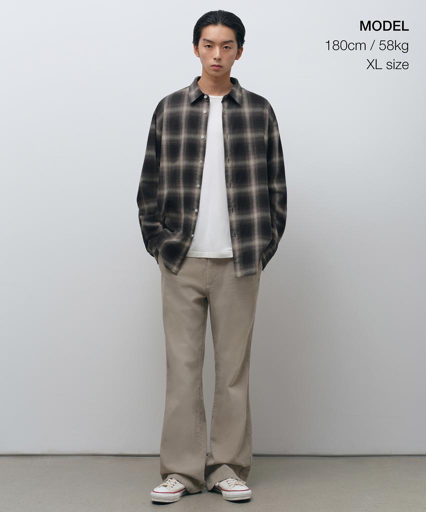 MUSINSA STANDARD Relaxed Flannel Ombre Check Shirt [Black/Ivory]