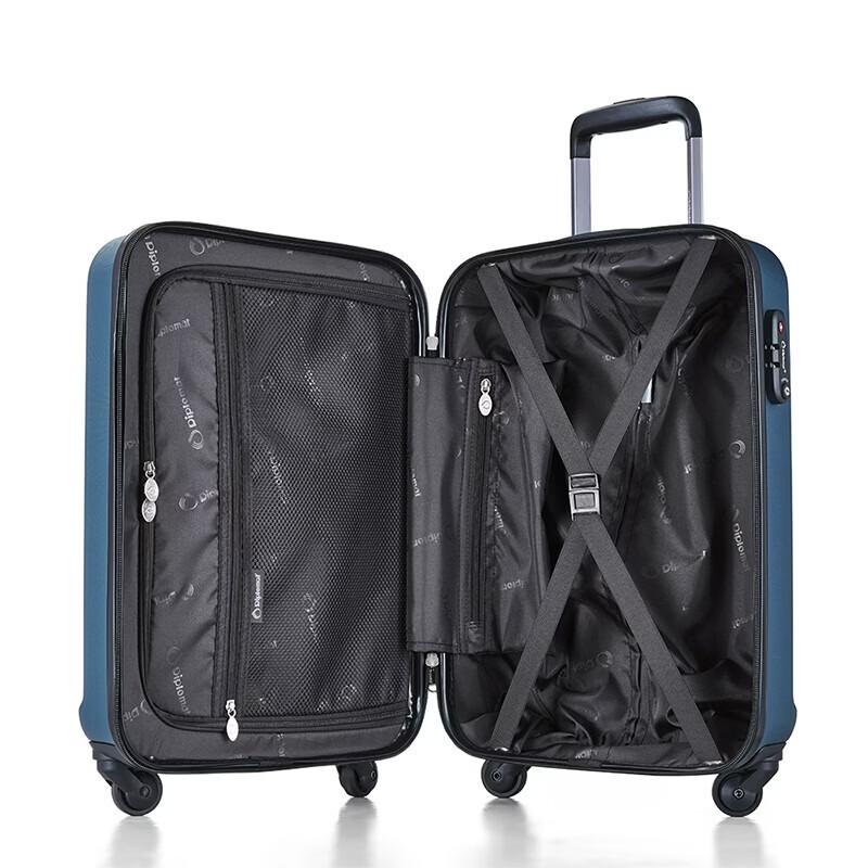 Diplomat HM-6693-2 Hardside Spinner Luggage