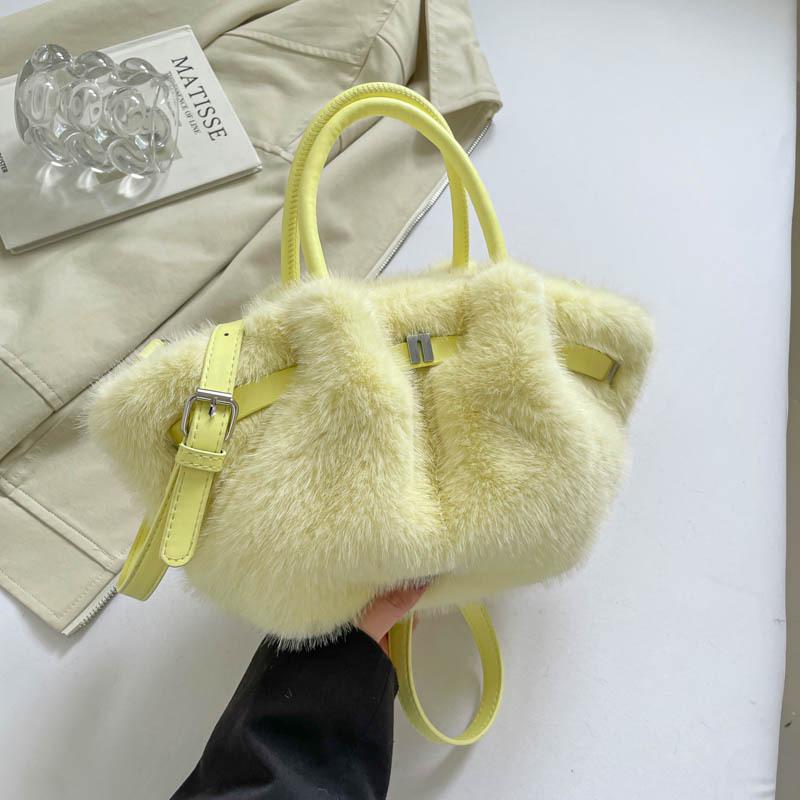 

Luxury Handheld Plush Shoulder Bag for Women Belt Design Furry Bucket Purse Handbags Winter Soft Faux Fur Female Crossbody Bags жовтий