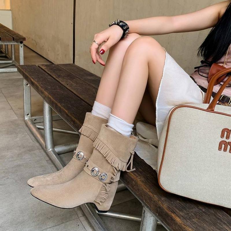 Autumn and winter women's leather boots sleeve medium heel large size women's boots rubber soft sole leather low boots women's versatile Martin boots