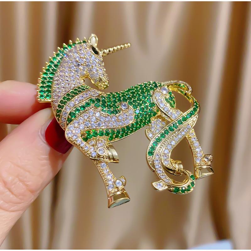 

Брошь в придворном стиле с лошадью Элегантная модная универсальная булавка для одежды