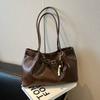Suede/PU Leather Shoulder Bag Retro Elegant Handbag Available In 4 Colors Solid Color Commuting Tote Bag School/Travel/Work