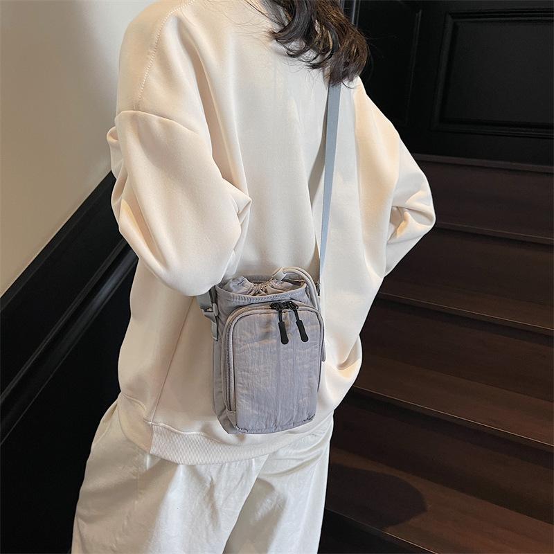 New Crossbody Shoulder Kettle Bag, Men's and Women's Mobile Phone Bag, Niche Yoga Bag, Running Sports Outdoor Portable Bag