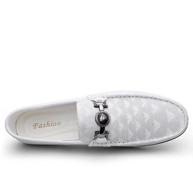 The first layer of cowhide casual men's shoes, black leather Doudou shoes, simple and versatile foot cover, green dress, lazy shoes.