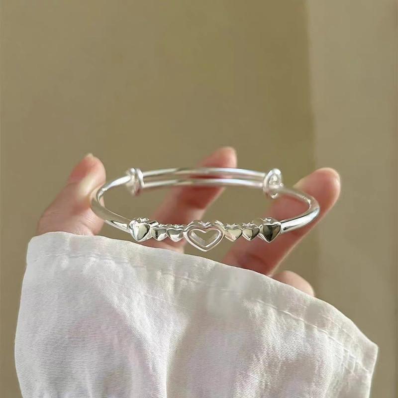 Female Minimalist Cool Style Hollow Heart Bracelet Z192