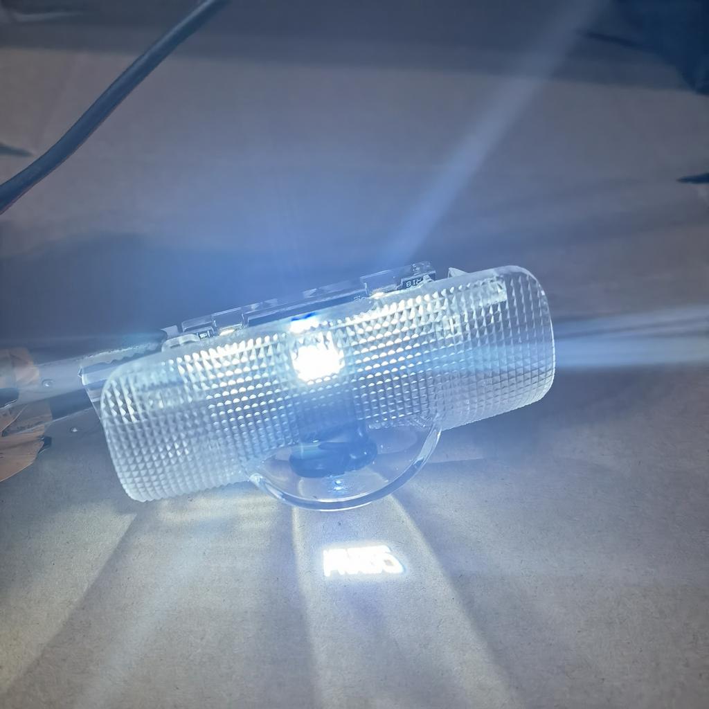 2 pièces/Ensemble Lumière d'accueil LED Shadow Land Cruiser Prado Lumière de porte Land Cruiser Prado Projecteurs Automatiques Lumière de courtoisie Lampe de flaque
