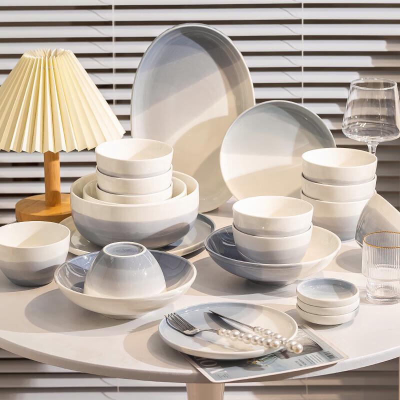 Moode Lanka Nancy Norway 18-Piece Ceramic Dinnerware Set