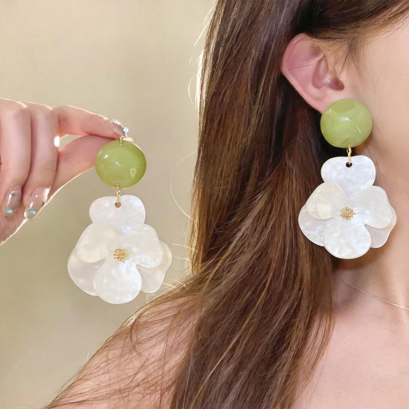 Silver Needle Forest Style High-End Resin Flower Stud Earrings - Fresh Vacation Luxury Fashion Accessories