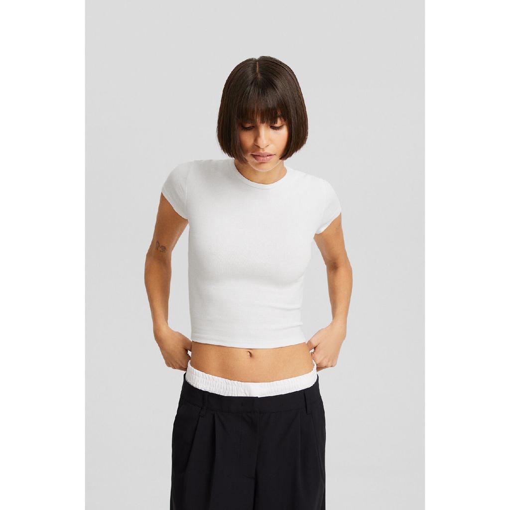 Tricou cu maneca scurta cu decolteu