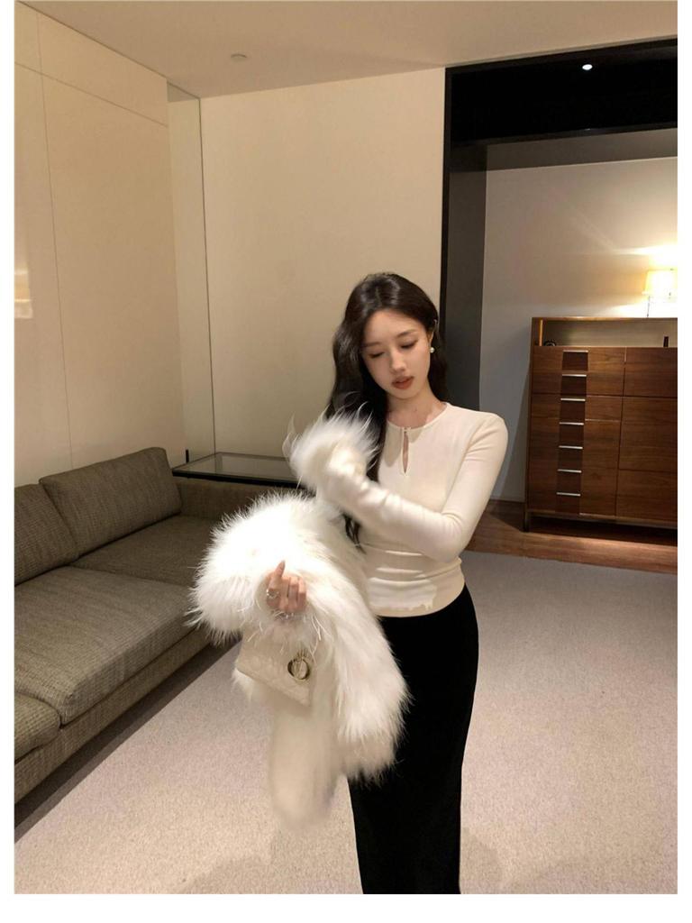 Women's Korean Style White Fluffy Long Sleeve Base Layer Top for Autumn/Winter - Slim Fit, Stylish, and Suitable as Outerwear