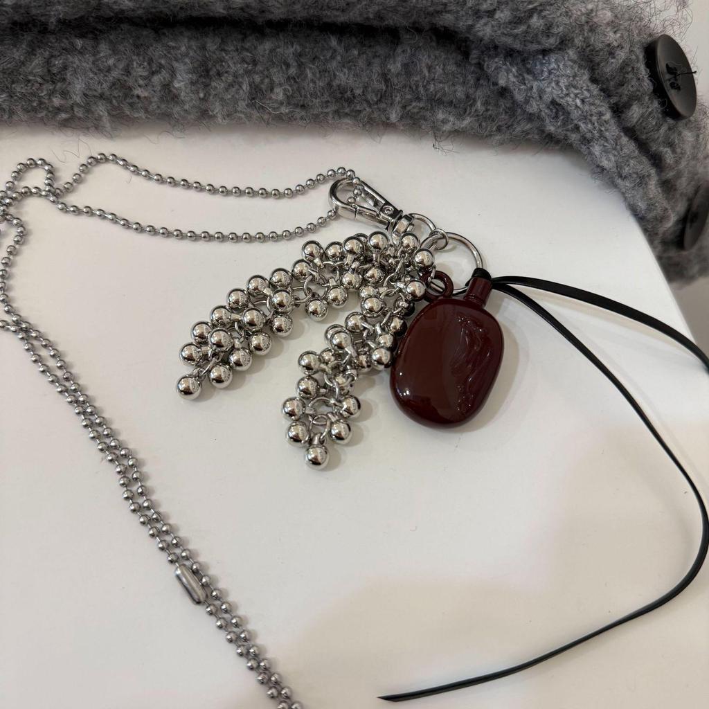 Blogger-Style Water Bottle Pendant Necklace with Safety Buckle - Minimalist Metal Chain for Women