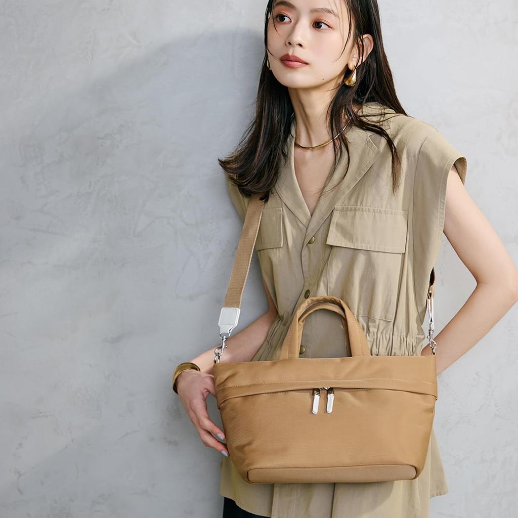 [Breath TOPKAPI] [Water-Repellent] Matte Nylon Mini Tote Bag with Shoulder Strap (Beige)