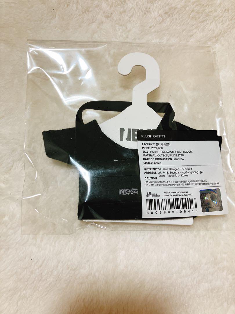 

[USED] NEXZ O-RLY POPUP Korea PLUSH OUTFIT Clothing