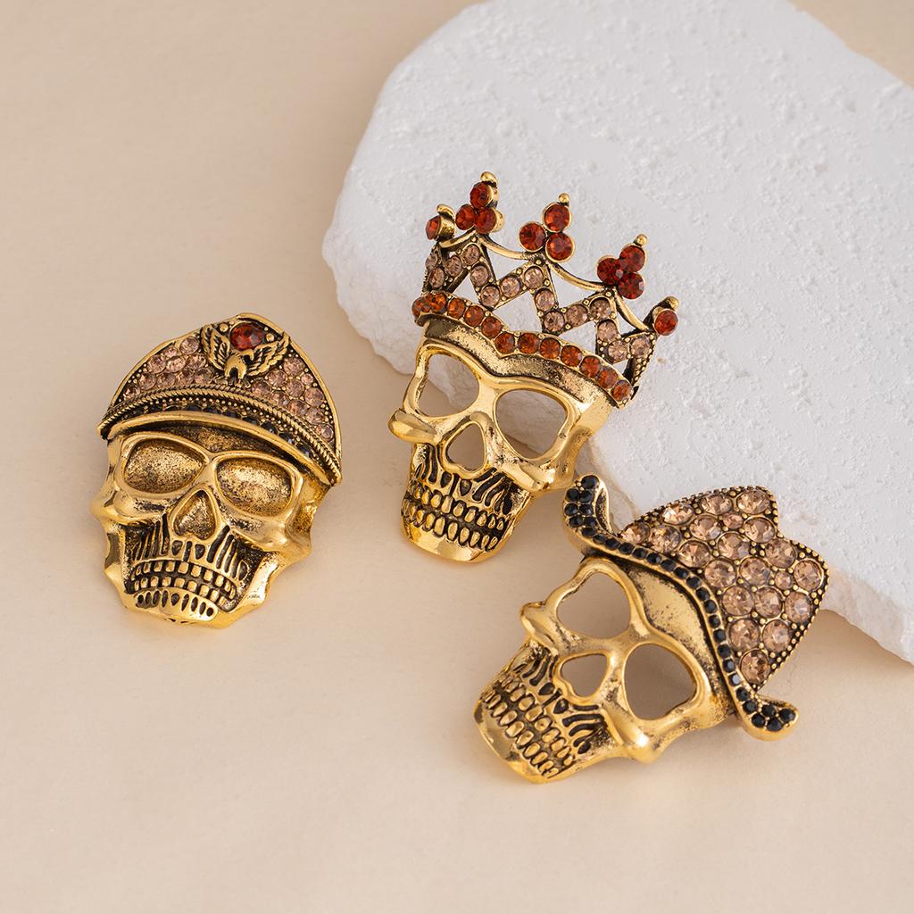 Exaggerated And Funny Personality, No Skulls, Halloween Brooches, Suits, Regular Clothes, Easter Accessories, Corsages.
