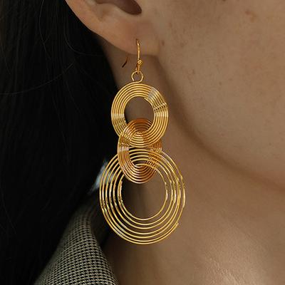 Ευρωπαϊκά Στρογγυλά Σκουλαρίκια Κρεμαστά Statement για Γυναίκες Πάρτι Μεταλλικό Καλώδιο Τυλιγμένο Κύκλος Κρεμαστά Σκουλαρίκια Vintage Μακρύ Γεωμετρικό Κόσμημα