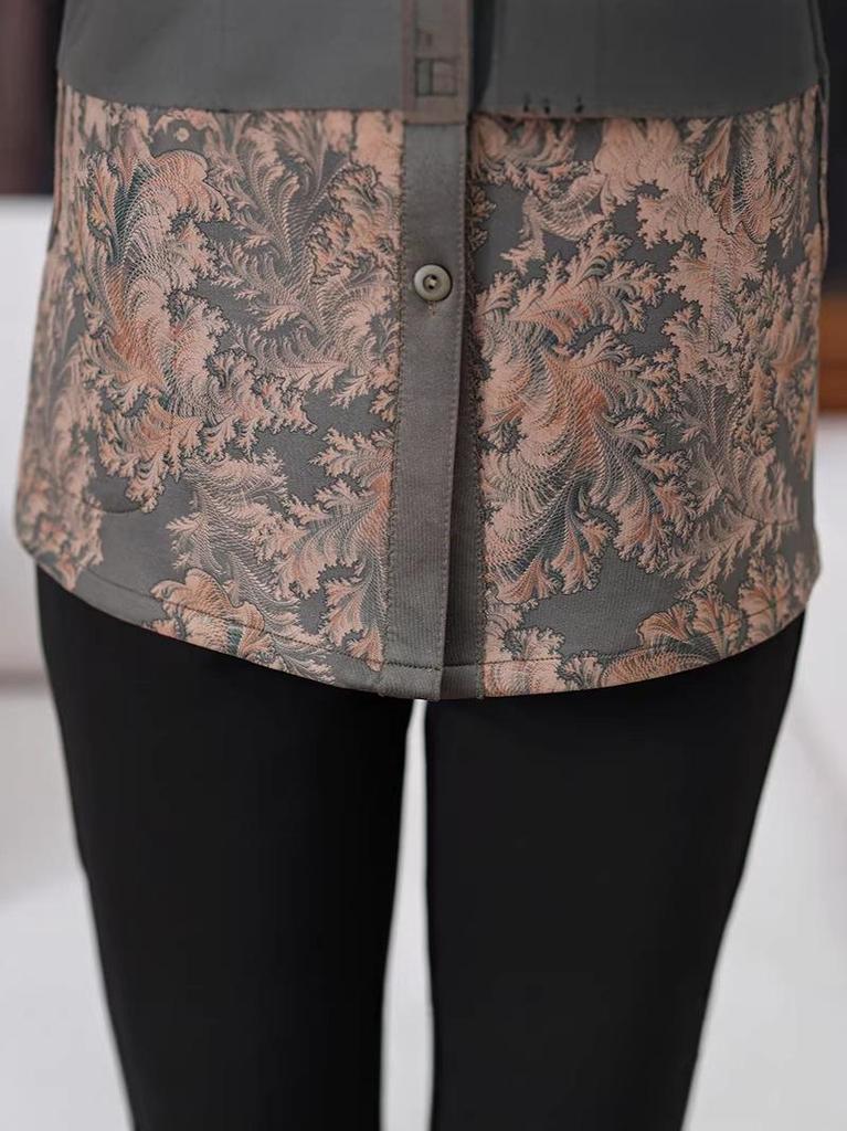 Stylish Long Sleeve Autumn Shirt for Elderly Women - 60s & 70s Retro-Inspired