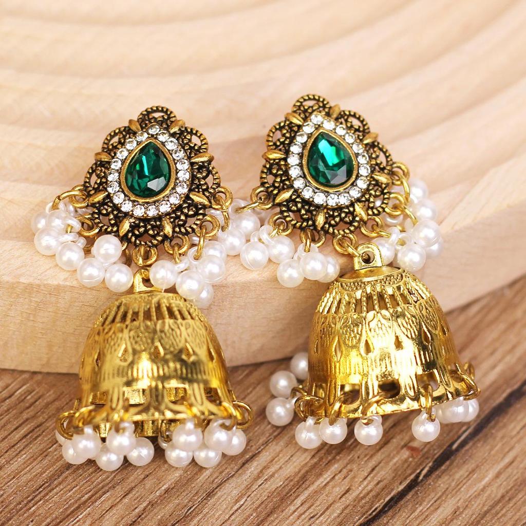 Boucles d'oreilles ethniques européennes-américaines bohèmes à strass et clochettes perlées - Style rétro audacieux