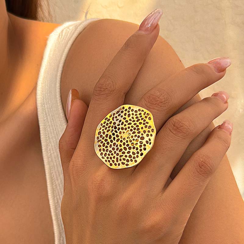 Exaggerated Metal Big Pearl Flower Rings for Women Retro Gold Color Irregular Geometric Circle Leaf Opening Finger Ring Jewelry