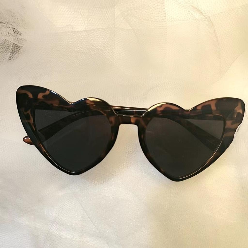 Love Children'S Sunglasses Lesbian Peach Heart Sunglasses Boy Baby Travel Sunscreen Sunshade Small Glasses