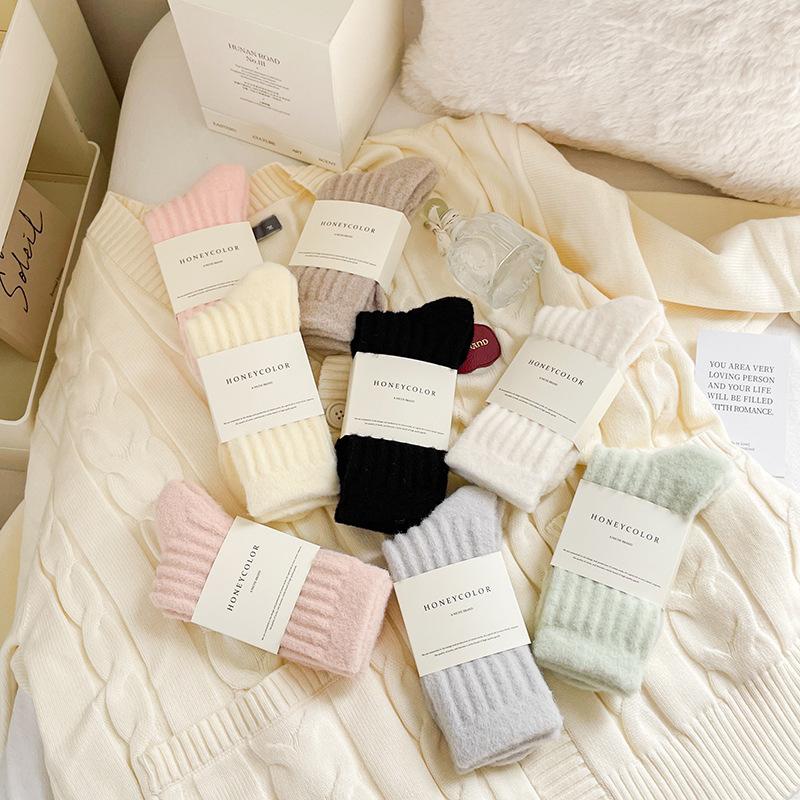 Women In Autumn and Winter Add Velvet and Thick Warm Yuezi Tube Floor Socks