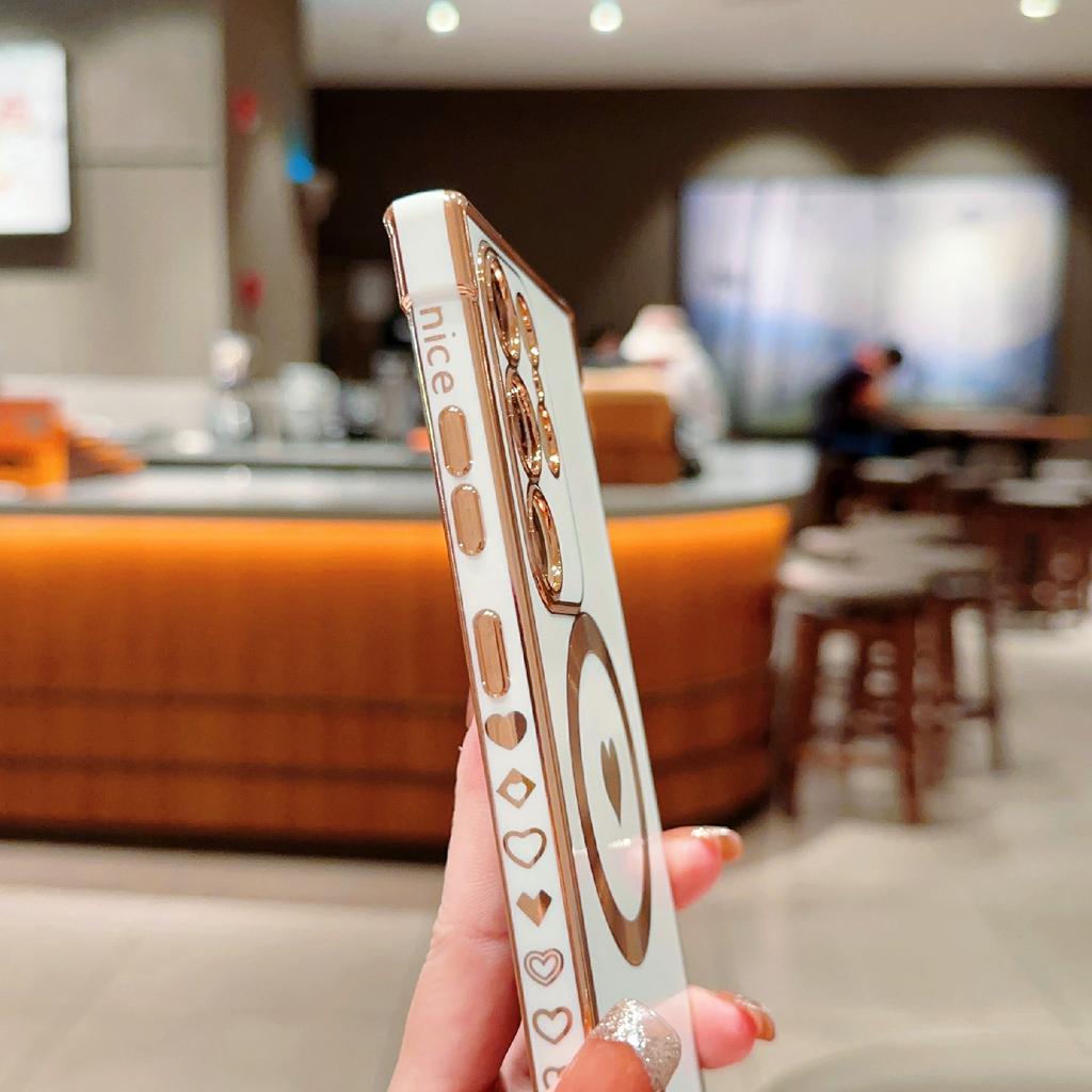 Samsung Galaxy S25 Ultra ümbris, ühilduv MagSafe'iga, armastuse südamega galvaniseeritud pehme TPU kate käerihma ja ketiga