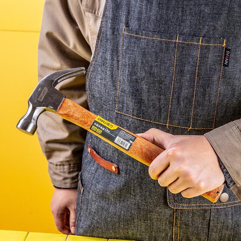 Deli Wooden Handle Claw Hammer