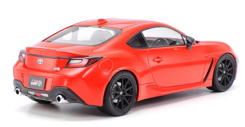 Tamiya 124 Sports Car Series No.361 Toyota GR86 Plastikový model 24361