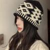 Knitted hat women's hat fashion contrasting colors autumn and winter warm bucket hat niche big head circumference wool hat shows small face