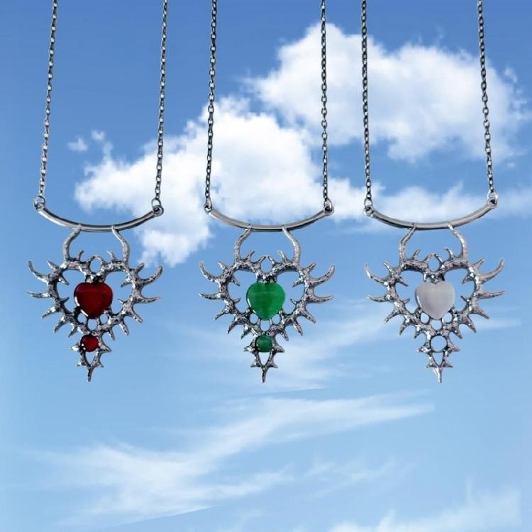 Trendsetting Rhinestones Encrusted Heart Necklace Fashion Accessory for Dates and Everyday Daily Use Casual Wear