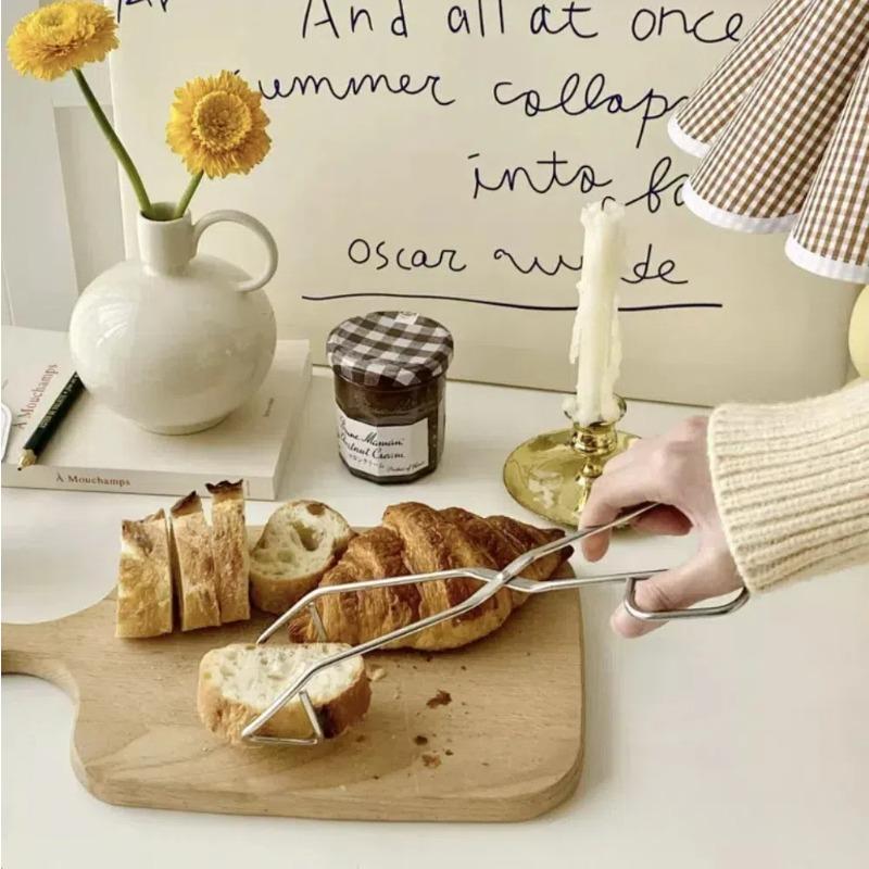 Heat Resistant Hollow-Out Barbecue Clip, Food Tongs, BBQ Accessories, Stainless Steel Material for Kitchen BBQ