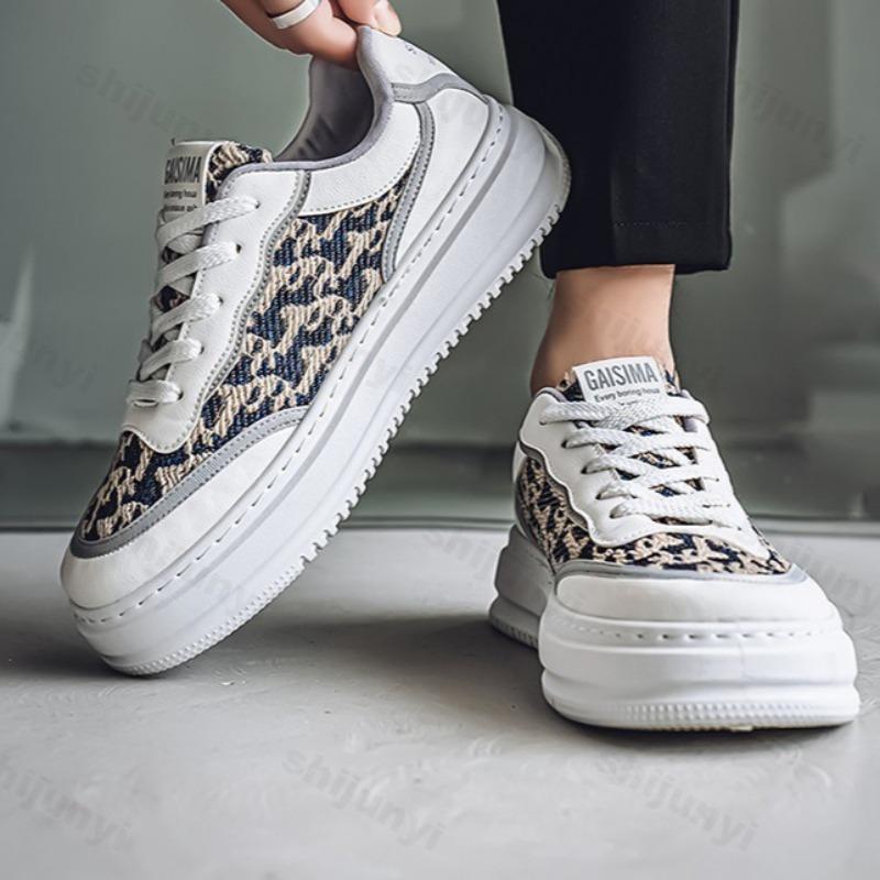 Fashion 2025 Spring New Niche Style Men's Low Top Casual Shoes Thick Sole Fashion Trend Comfortable Sport Shoes Non slip Chunky sneakers