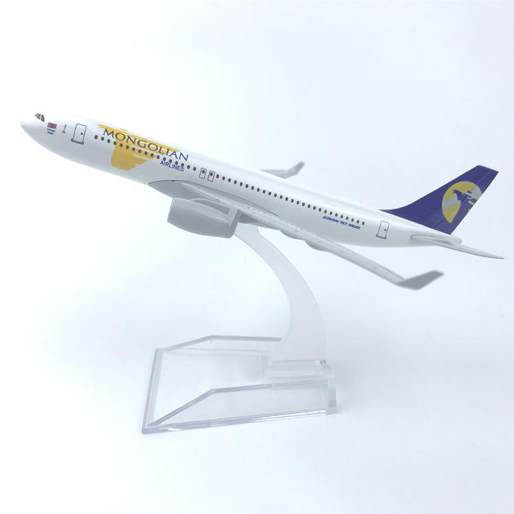 

16CM Alloy Aircraft Model Mongolian Airlines 767 Collectible With Landing Gear Children s Toy Gift