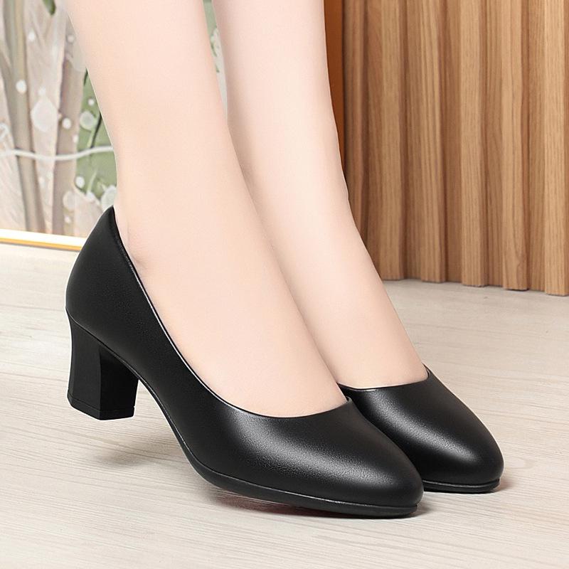 Women's Black Medium Heel Interview Dress Professional Shoes Suit Leather Shoes Large Size Single Shoes Women's Shoes