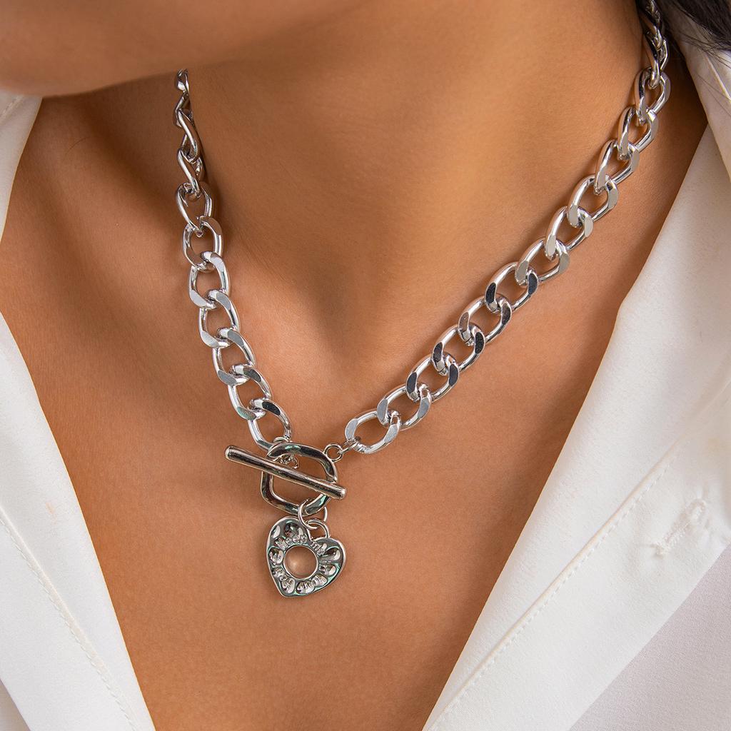 Personalized Punk Lava Hollow Love Pendant Necklace, Simple Metal Ot Buckle Collarbone Chain Necklace