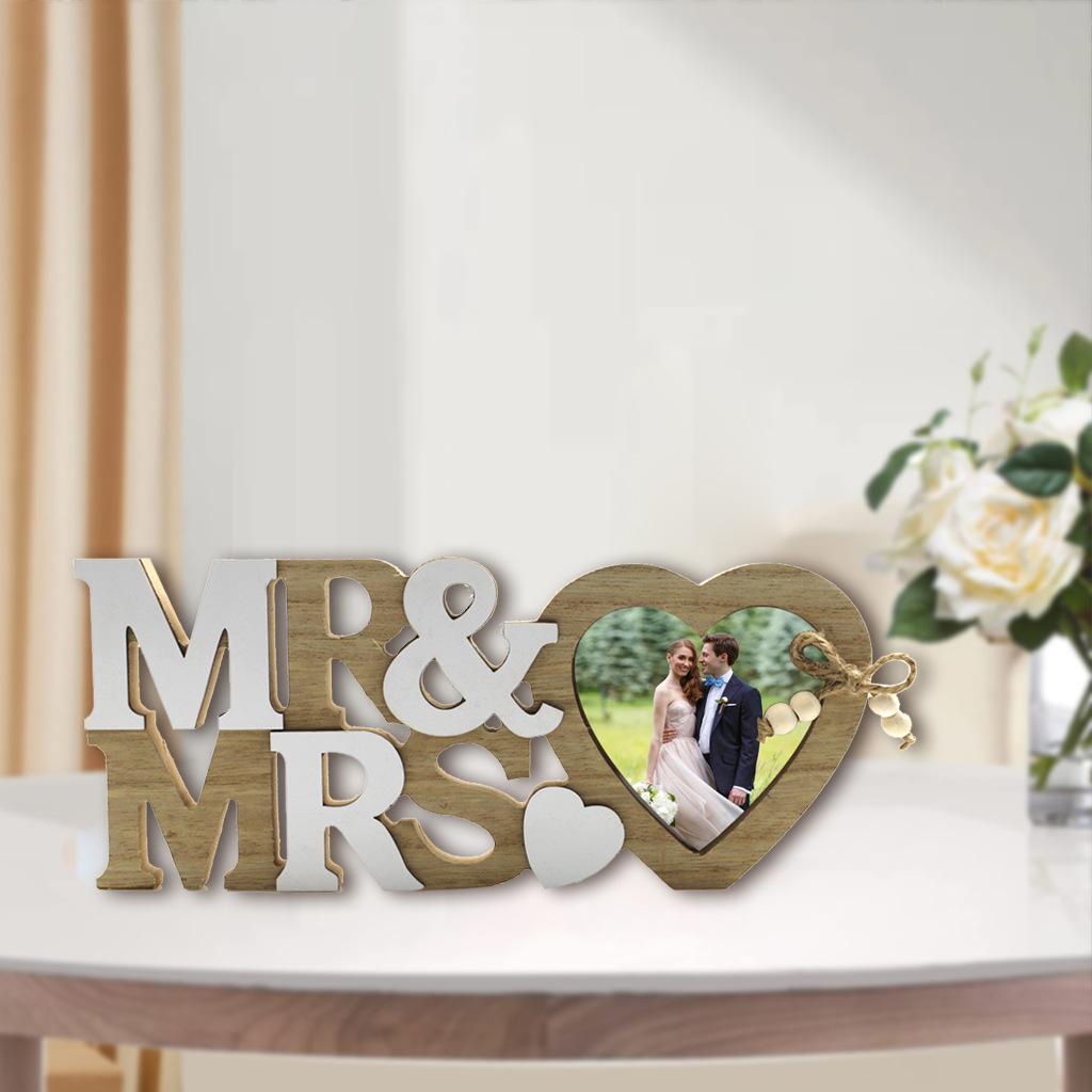 Wooden Love Photo Frame for Wedding Table Decor Mr&Mrs Love Heart Photo Family Valentine's Day Photo Frame Home Table Decora 1PC