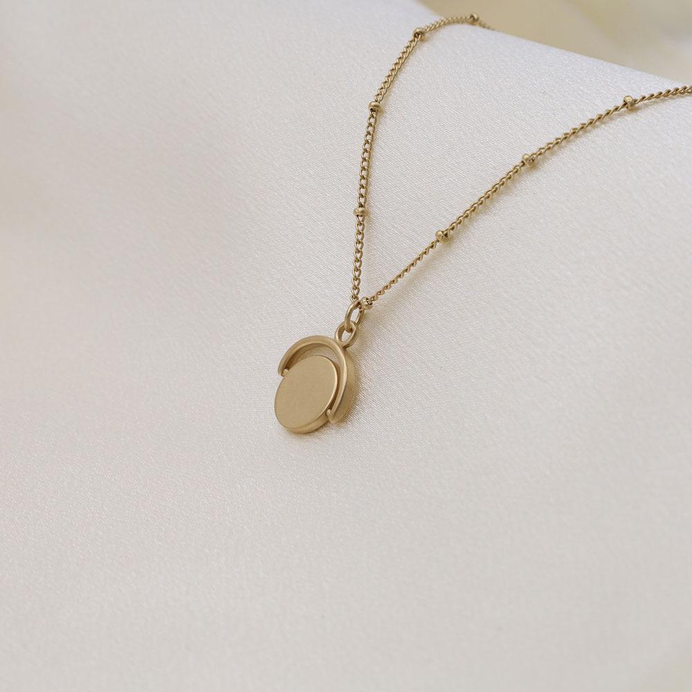 Catena Sottile Rotonda con Perline Fresche e Ciondolo a Disco Piccolo Versatile Semplice Acciaio al Titanio Non Sbiadisce Catena per la Clavicola Femminile