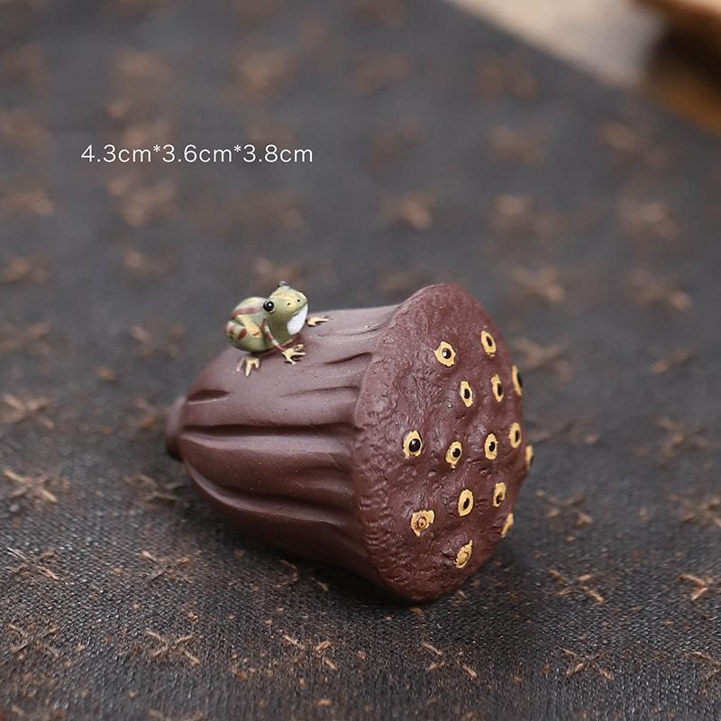 Lucky Purple Clay Small Frog Statue Tea Pet Tea Art Ornaments Chinese Kung Fu Tea Handicrafts Tea Ceremony Decor Accessories