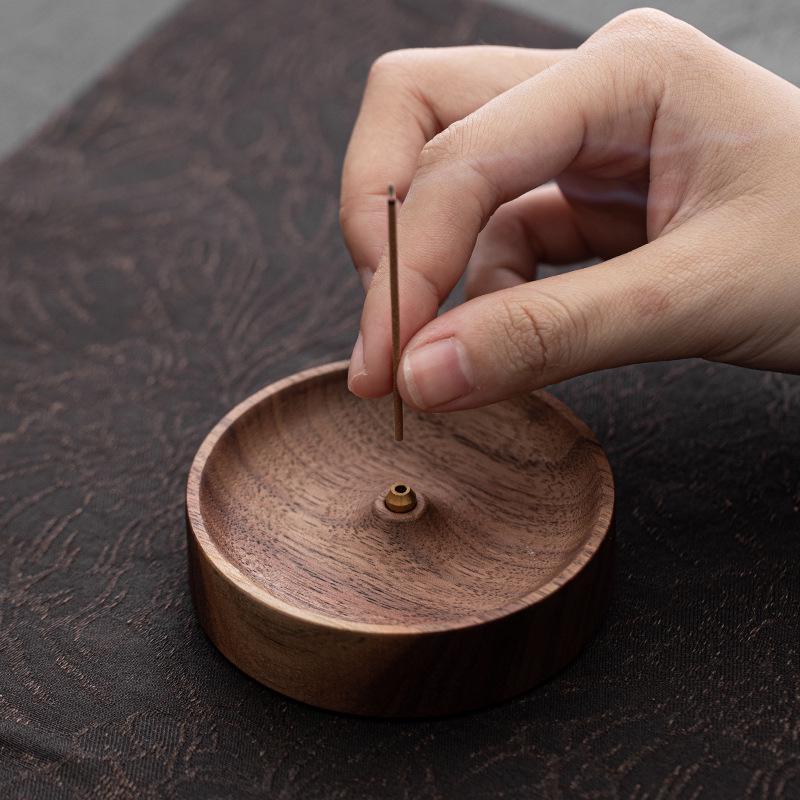 Zen Round North American Walnut Incense Holder with Agarwood Incense Sticks - Chinese Style Solid Wood Household Burner